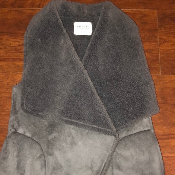 Velvet by Graham & Spencer Suede and Fleece Vest - Picture 5 of 5